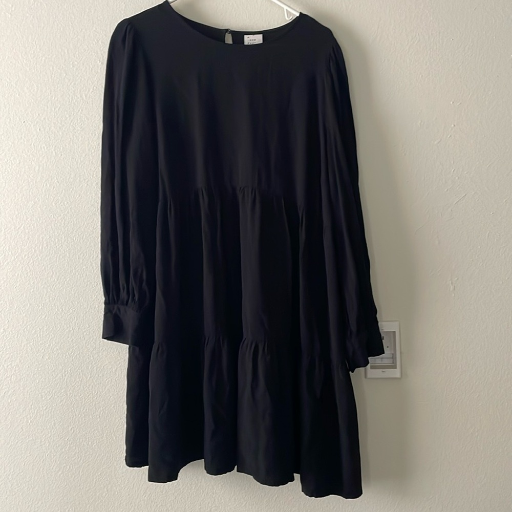 A New Day Women’s Black Tiered Dress with pockets! Size Large